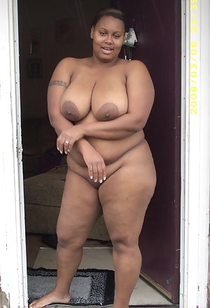 Free Bald MILF Porn Pictures